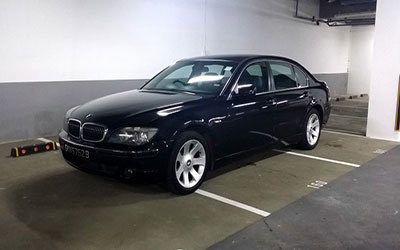 BMW 730i width=